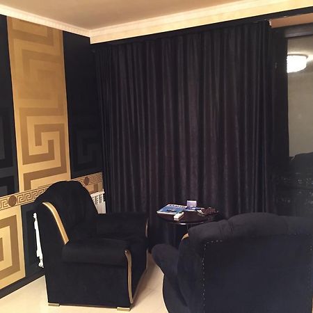 Versace Downtown Ереван Стая снимка